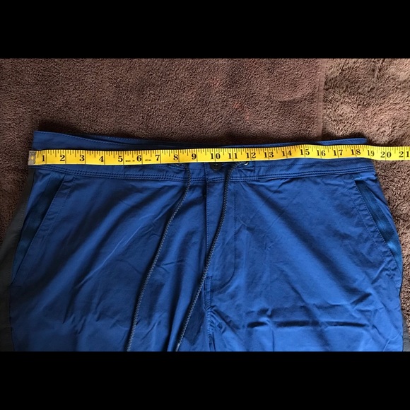 Lucky Brand Men’s shorts w/ drawstring, size 38 - Picture 4 of 4